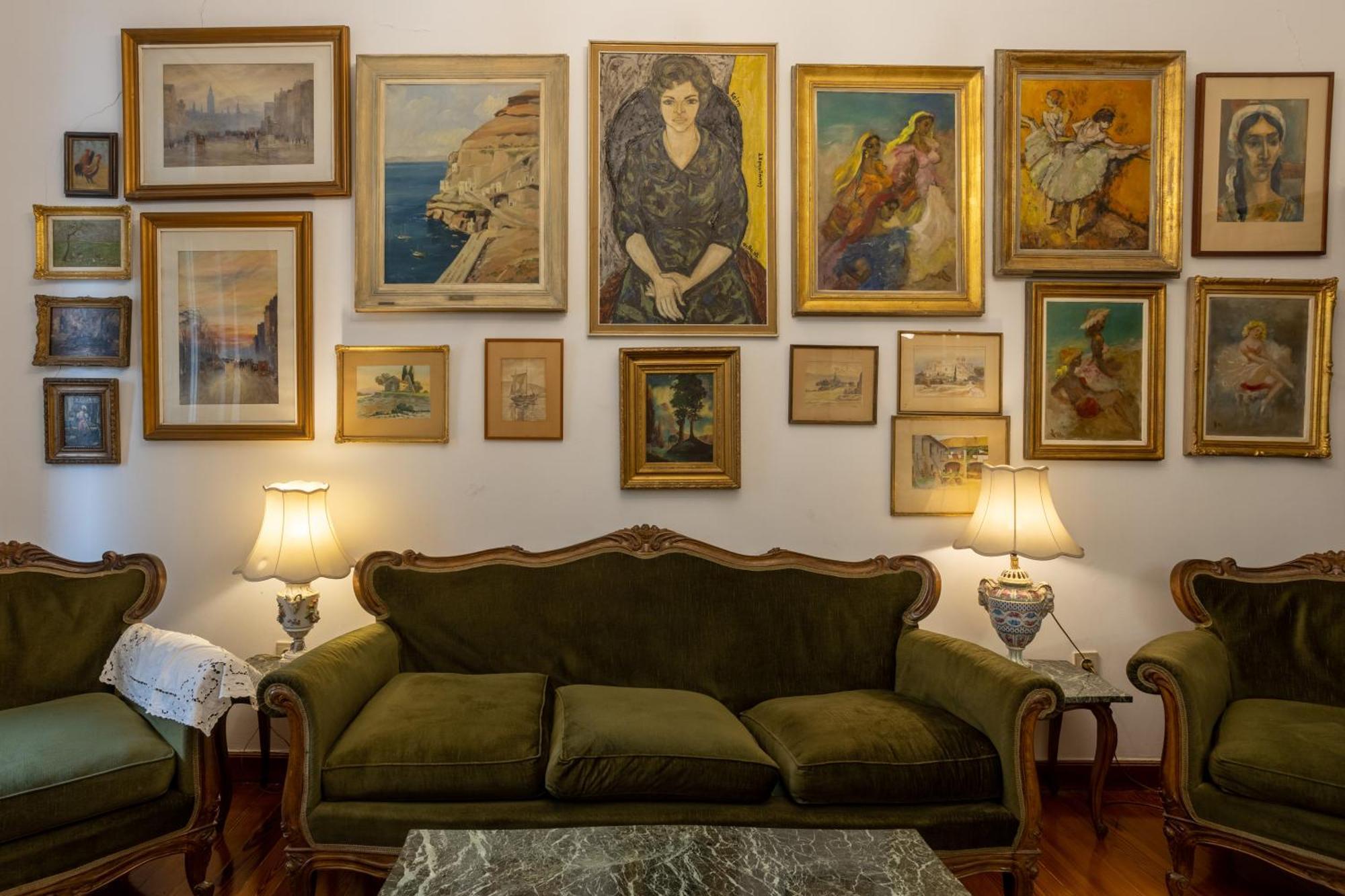 Plaka Vintage Apartament *
